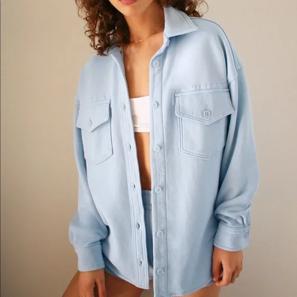 Aritzia Cozy Fleece Mega Shirt Jacket - Picture 1 of 2